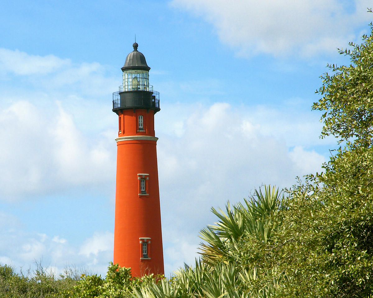 Ponce Inlet Lighthouse & Museum: A Beacon of History in Daytona Beach.